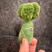 Lade das Bild in den Galerie-Viewer, Fingerpuppe-Gemüse I Brokkoli