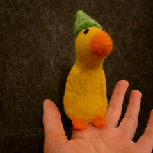 Lade das Bild in den Galerie-Viewer, Fingerpuppe I Ente