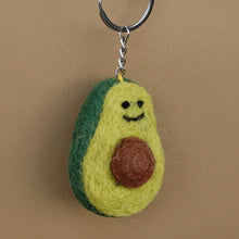 Lade das Bild in den Galerie-Viewer, Schlüsselanhänger: Avocado