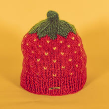 Lade das Bild in den Galerie-Viewer, "Strawberry" | Beanie