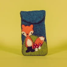 Lade das Bild in den Galerie-Viewer, "Schlaufuchs" | Handyhülle