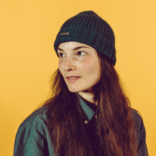 Lade das Bild in den Galerie-Viewer, "Manaslu" | Merino Beanie: petrol