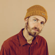 Lade das Bild in den Galerie-Viewer, "Manaslu" | Merino Beanie: senfgelb