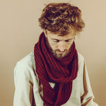Lade das Bild in den Galerie-Viewer, "Makalu" | Merino Loop: weinrot