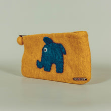 Lade das Bild in den Galerie-Viewer, "Rüsseltier" | Täschchen