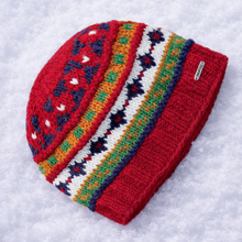 Lade das Bild in den Galerie-Viewer, "Annapurna" | Beanie: rot
