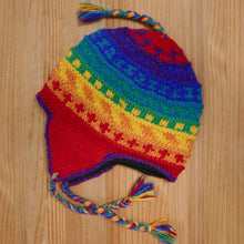 Lade das Bild in den Galerie-Viewer, &quot;Rainbow&quot; | Ohrenklappen-Beanie
